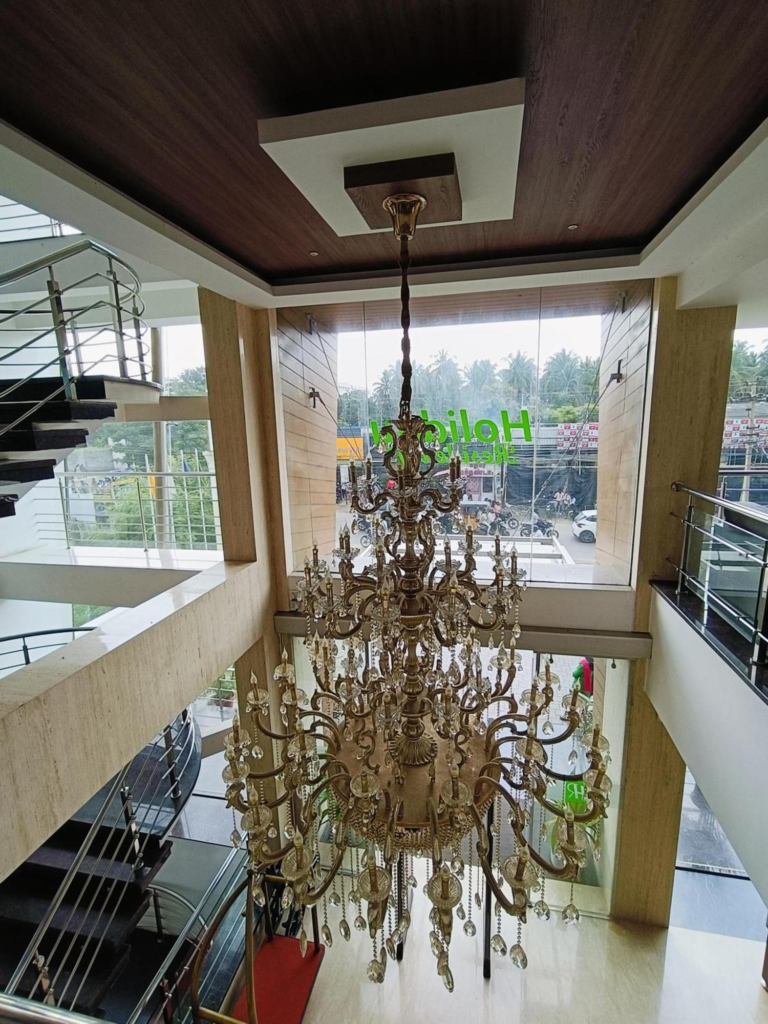 Holiday Residency Коимбатур Экстерьер фото