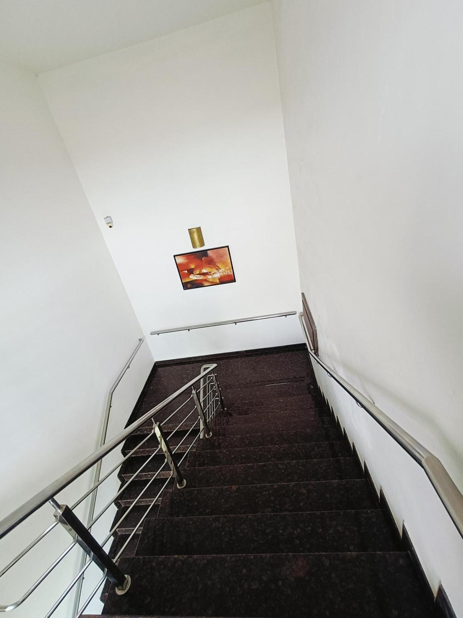 Holiday Residency Коимбатур Экстерьер фото