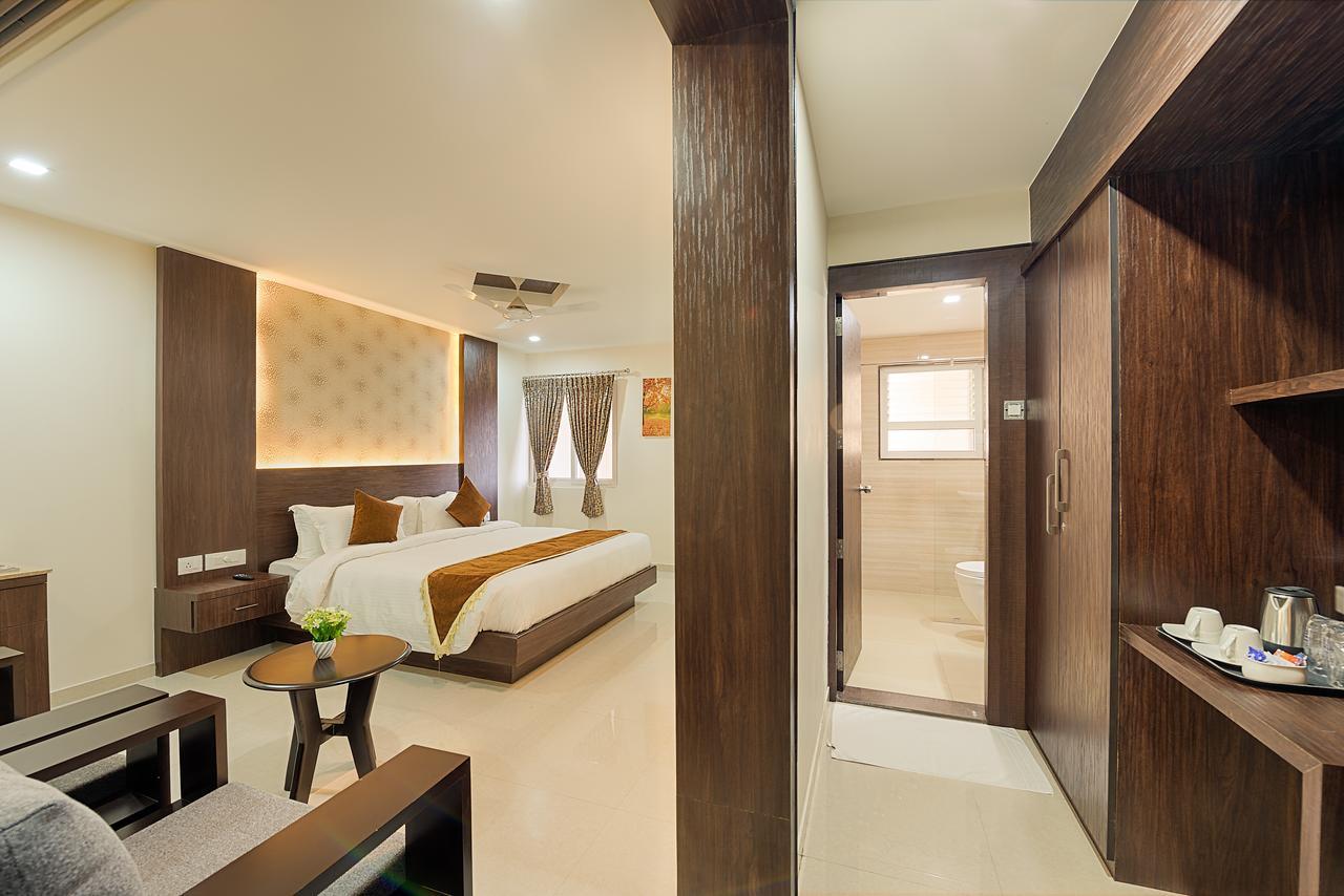 Holiday Residency Коимбатур Экстерьер фото