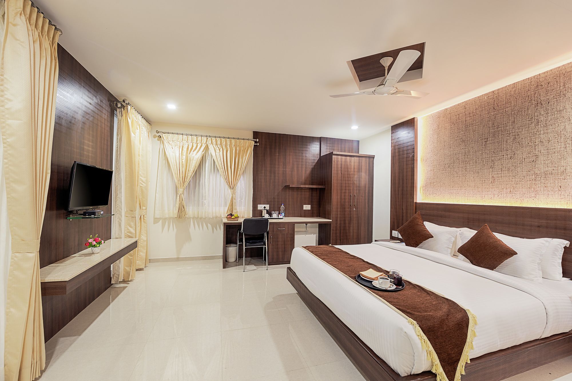 Holiday Residency Коимбатур Экстерьер фото